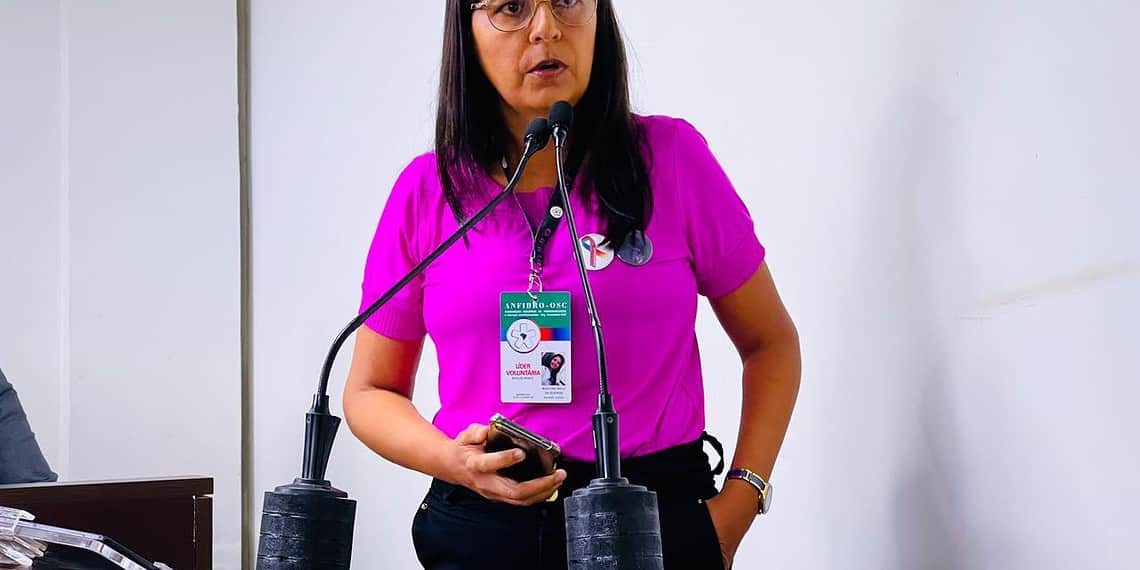 Lene Queiroz é portadora de lúpus e fibromialgia (Foto: Rodrigo Pacheco)
