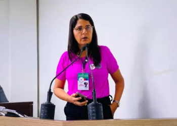 Lene Queiroz é portadora de lúpus e fibromialgia (Foto: Rodrigo Pacheco)