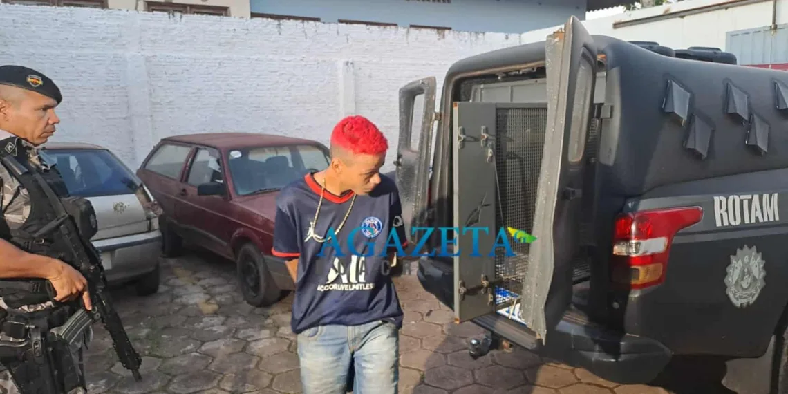 Polícia recupera moto furtada antes do proprietário saber do crime; dupla é presa