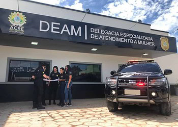 Marido que atirou em esposa grávida por ciúmes é preso no Acre