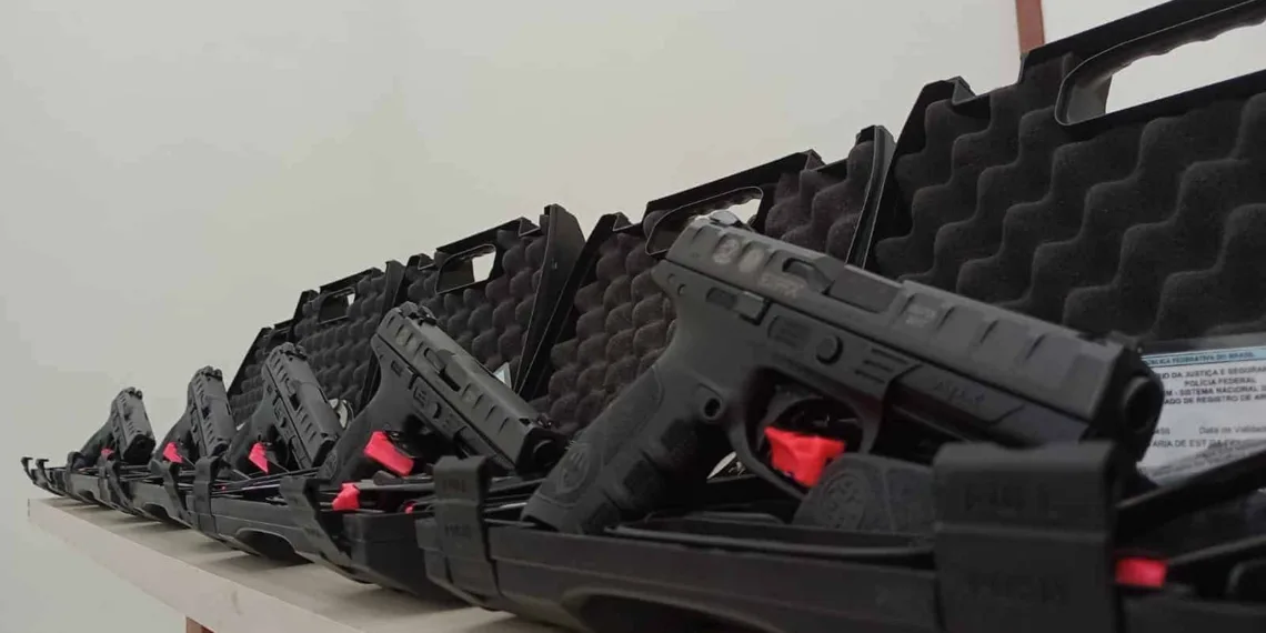 Policiais da região do Alto Acre recebem novos armamentos bélicos