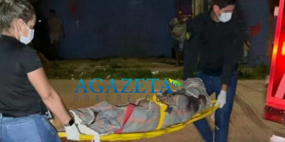 Criminosos invadem casa, executam homem e deixam esposa ferida
