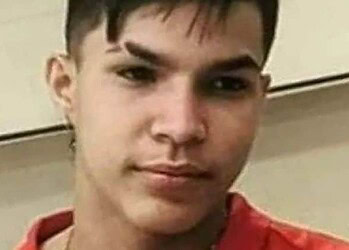 Jovem é assassinado a facadas por barqueiro no interior do Acre