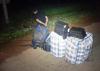 Peruano e duas brasileiras são presos por tráfico de drogas no interior do Acre