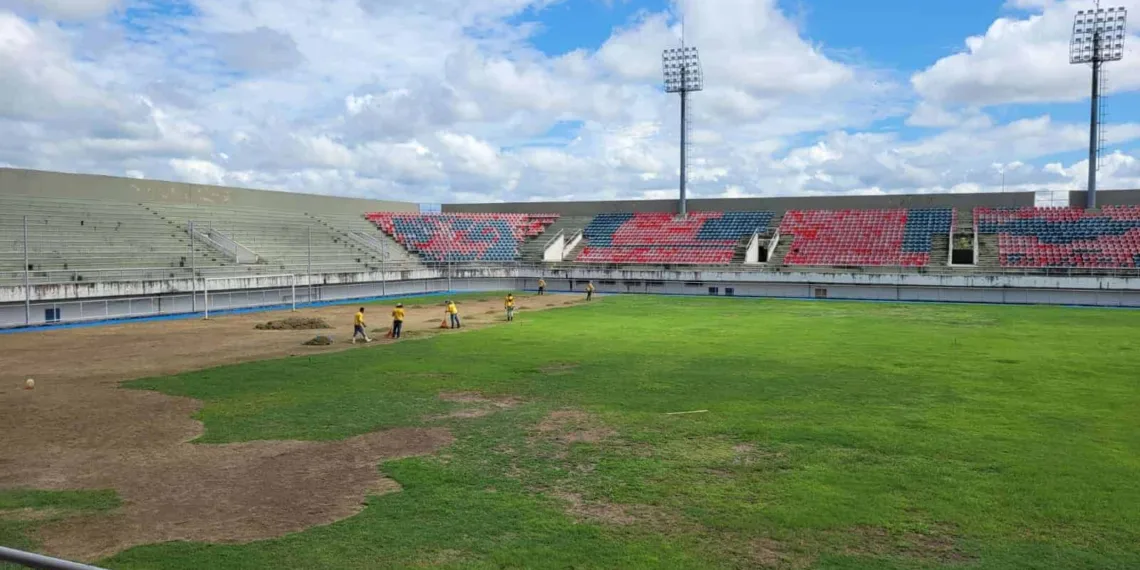 TCE fiscaliza obra de reforma do Estádio Arena da Floresta