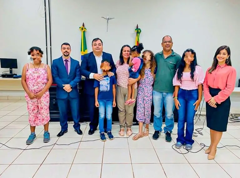 Tios conseguem guarda definitiva de quatro sobrinhos no Acre