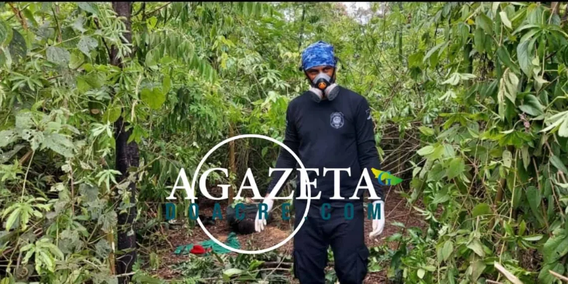 Polícia identifica dois suspeitos de assassinar motoboy a golpes de terçado