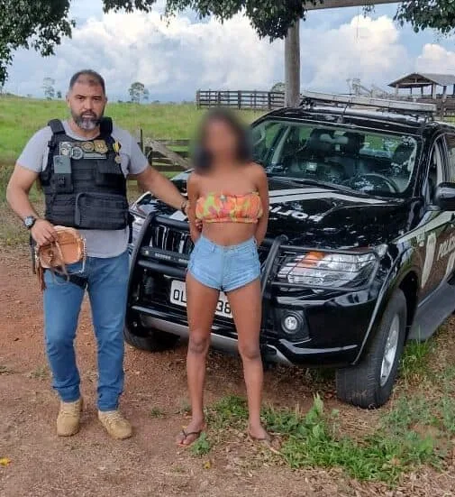 Mulher é presa por tráfico de drogas no interior do Acre
