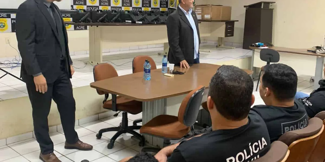 Polícia Civil do Acre inicia cronograma de troca de armamento de agentes da capital e do interior