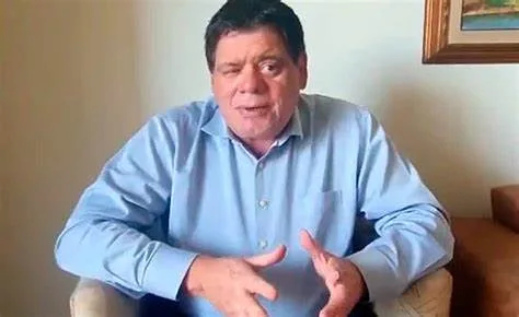Flaviano chama apresentação de Alysson na prefeitura de 'comício' e vai entrar com ação na Justiça Eleitoral