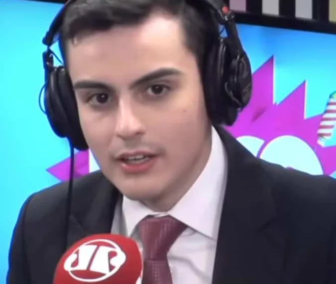 O apresentador saiu da emissora em meio a boatos de mau comportamento
© Da Redação