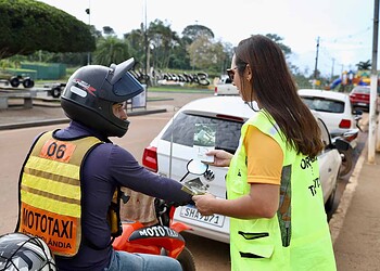 Atividade de orientação no trânsito.