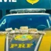 PRF prende mulher de 19 anos transportando droga em táxi no Acre