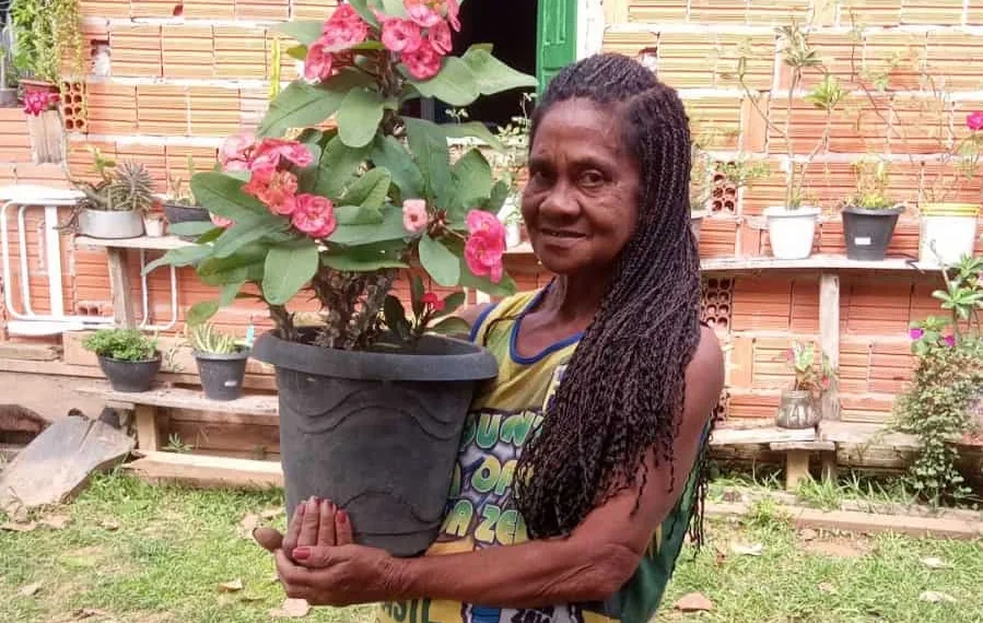 Mulher pede ajuda para encontrar mãe desaparecida há quatro dias em Rio Branco