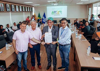 O convênio n° 001/2023 foi assinado pelo governador Gladson Cameli. Foto: Neto Lucena/Secom