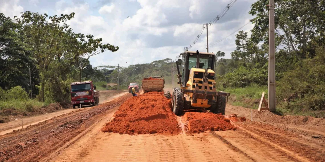 Governo do Acre destinará R$ 6 milhões às prefeituras de todos os municípios do interior para a recuperação de ramais. Foto: Arquivo Secom