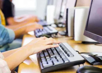 Programa promove inclusão digital e maximiza acesso à Justiça. Foto: internet