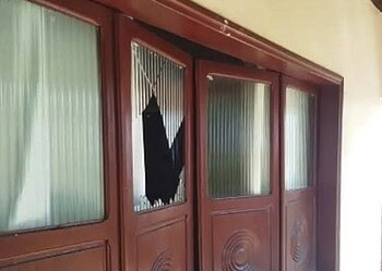 Bandido arromba janela, invade casa, furta objetos e é preso em flagrante