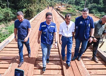 Para o governador Gladson Cameli, a parceria entre os Poderes é essencial para que obras como essa, saiam do papel. Foto: Marcos Vicentti/Secom