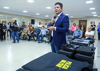 “Vamos continuar fazendo o que tiver que ser feito para melhorar as condições dos servidores”, disse o governador. Foto: Marcos Vicentti/Secom