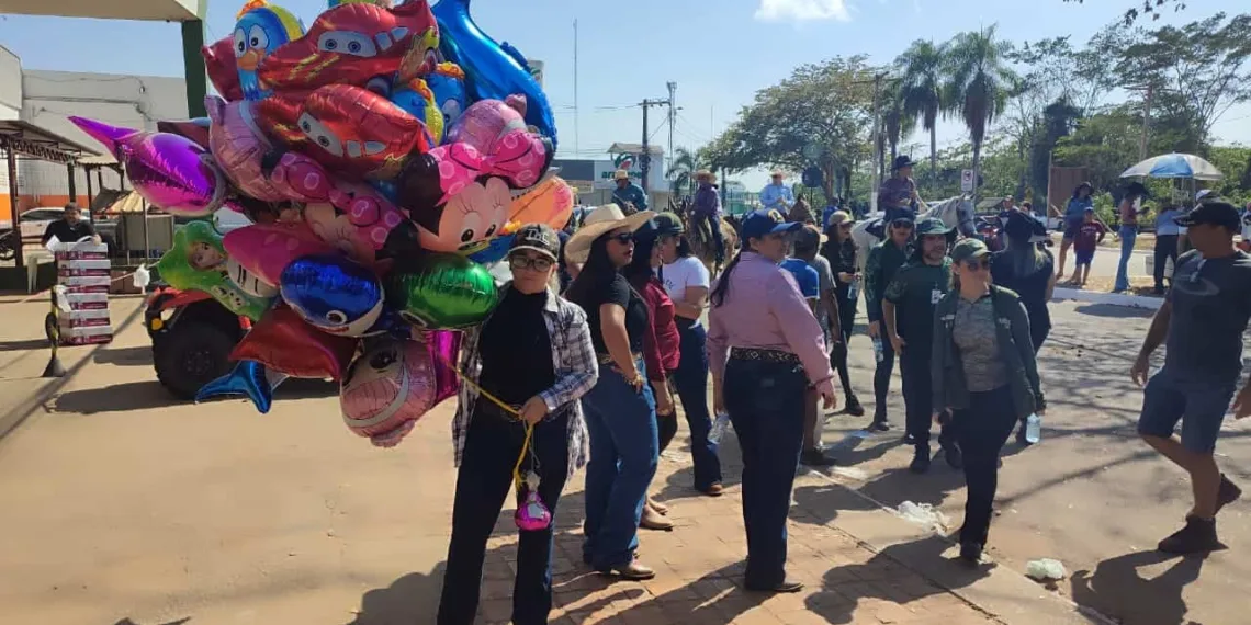 Ambulantes faturam pouco na Cavalgada: ‘tá difícil’