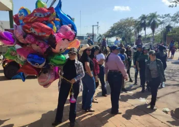 Ambulantes faturam pouco na Cavalgada: ‘tá difícil’