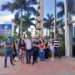 Alunos de Direito de centro universitário que fechou protestam para concluir curso