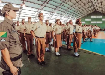 AGU pede arquivamento de ação que contesta imposição de 'padrão estético' em escolas militares