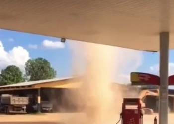 Vídeo de redemoinho em posto de combustível chama atenção no interior do Acre