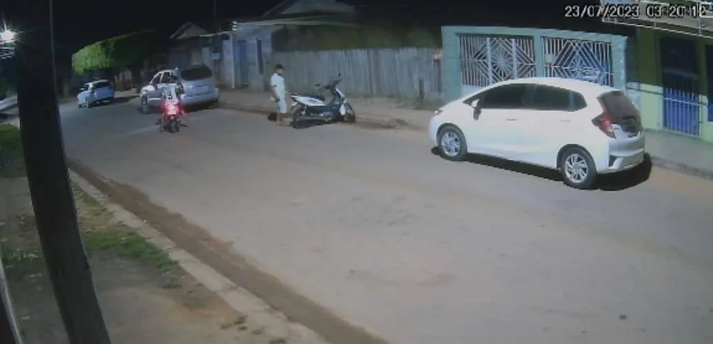 Polícia identifica bandido que furtou moto e recupera veículo