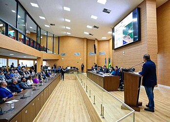 Delegação acreana foi formada por deputados estaduais, secretários de Estado e assessores. Debate aconteceu no plenário da Assembleia Legislativa de Rondônia. Foto: Clemerson Ribeiro