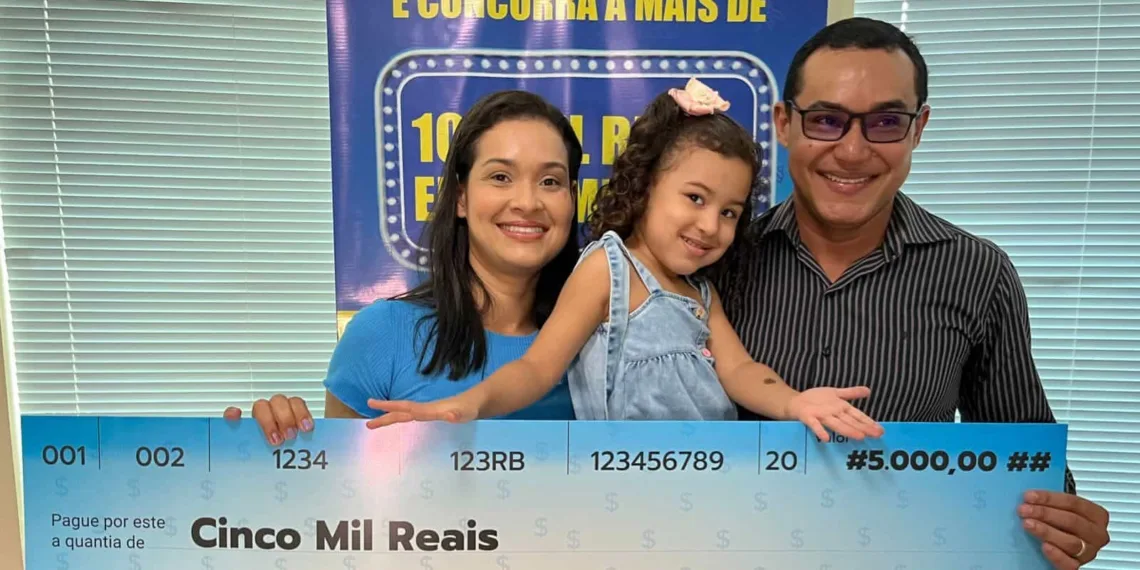 Bocalom entrega premiação de R$ 30 mil de cupons sorteados do Programa Nota Rio Branco