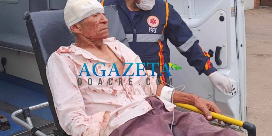 Idoso de 80 anos é agredido a golpes de garrafa por causa de ciúmes