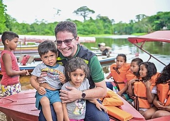 Governo do Acre e parceiros levam internet para comunidade do Rio Croa