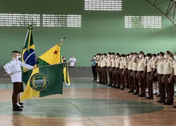 Mesmo sem apoio da União, governo do Acre vai manter funcionamento das escolas militares