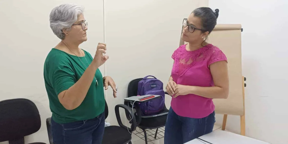 Prefeitura de Rio Branco oferta curso de libras para servidores
