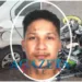 Motociclista colide com dois carros e sofre ferimento grave