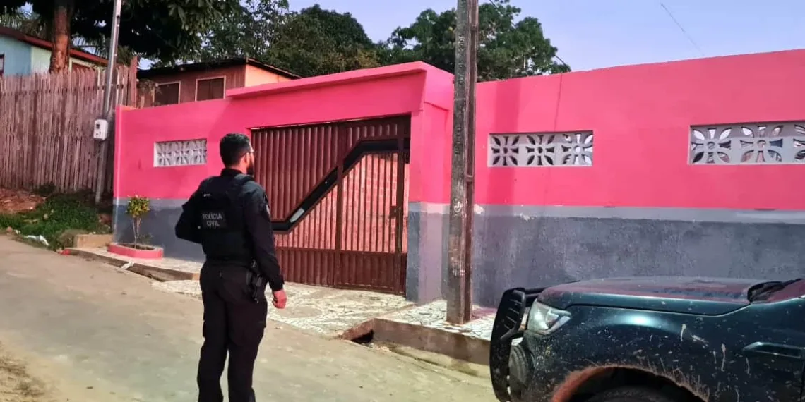 Dona de 'boca de fumo' é presa no interior do Acre