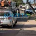 Caminhonete em alta velocidade bate em carro, derruba poste e interrompe fornecimento de energia na Estrada da Floresta