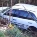 Motorista perde o controle do carro e cai em ribanceira na BR-364