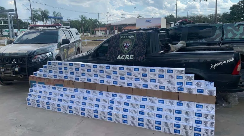 Homem é preso com mais de mil maços de cigarros contrabandeados no Acre
