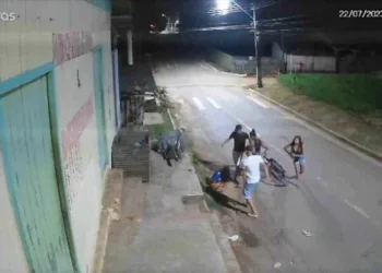 VÍDEO: Jovem é espancada durante assalto no interior do Acre