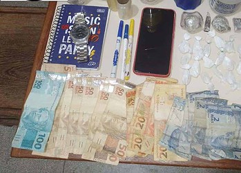 Polícia Militar apreende entorpecentes em Cruzeiro do Sul