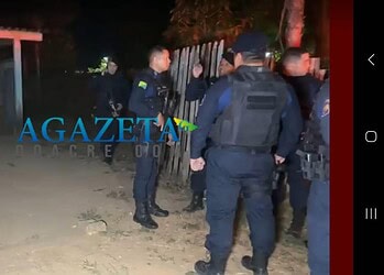 Faccionados invadem casa, disparam mais de 40 tiros e deixam três feridos