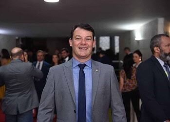 Deputado Roberto Duarte é destaque no ranking dos políticos