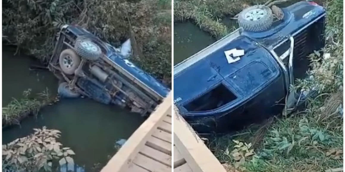 No Acre, motorista supostamente alcoolizado cai com veículo em igarapé após tentar atravessar ponte