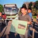 Moradores do Barro Alto fecham a Transacreana em protesto por melhorias nos ramais