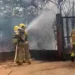 Na Capital, incêndio no bairro Jardim Europa atinge estação de esgoto