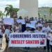 Família de jovem morto na Expoacre protesta no Centro de Rio Branco