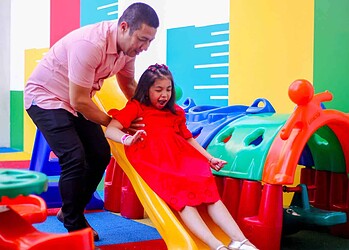 Danika Kei e Marcos são exemplos de força, resiliência e apoio mútuo. Foto: Neto Lucena/Secom